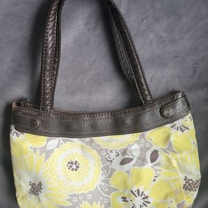 Thirty One Yellow and Gray Flower Boho HANDBAG.  Excellent Condition.
